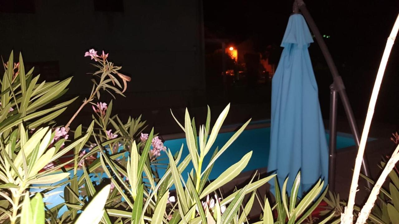 Apartments Star With Pool Biograd Na Moru Luaran gambar